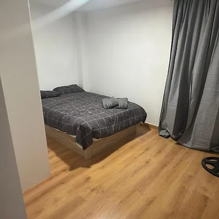 Latinhouse Baner Отель Севилья